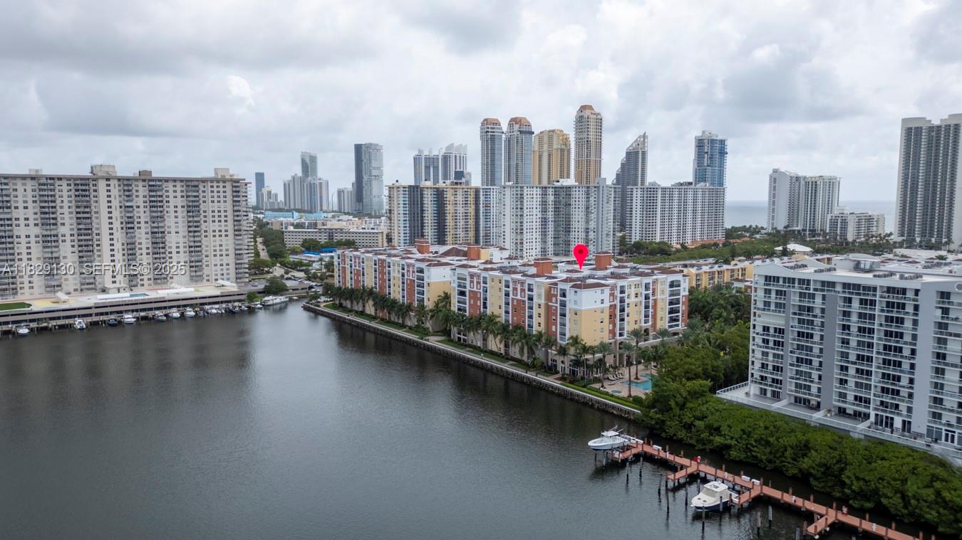 PORTO BELLAGIO CONDO - Residential