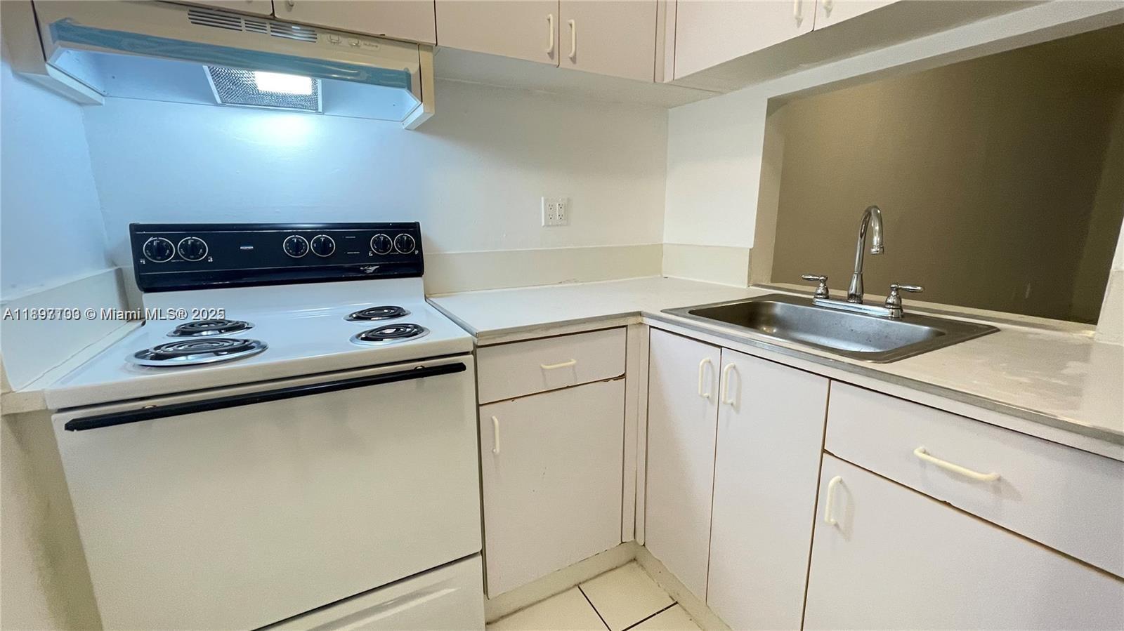 New Worrld Condo Apts III - Residential