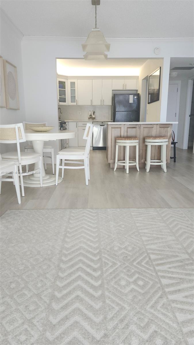 AQUARIUS CONDO - Residential Lease
