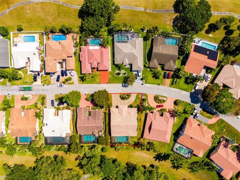 Single Family Residence in Tamarac FL 7913 83rd St St 5.jpg