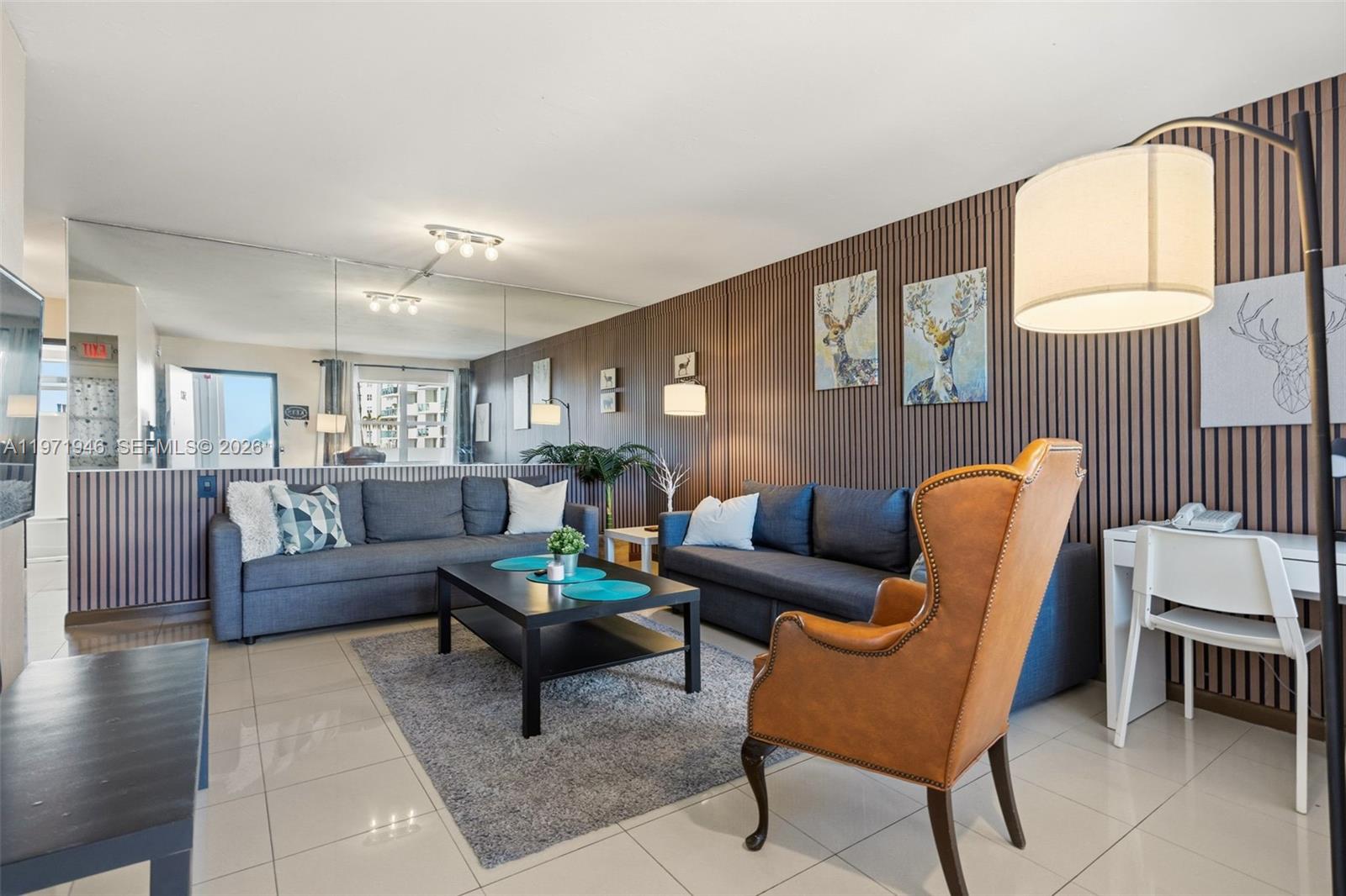 BAYSHORE YACHT & TENNIS C - Residential