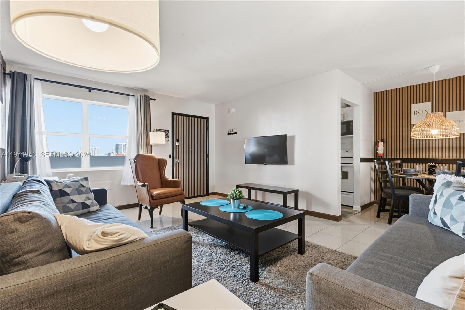 BAYSHORE YACHT & TENNIS C - Residential