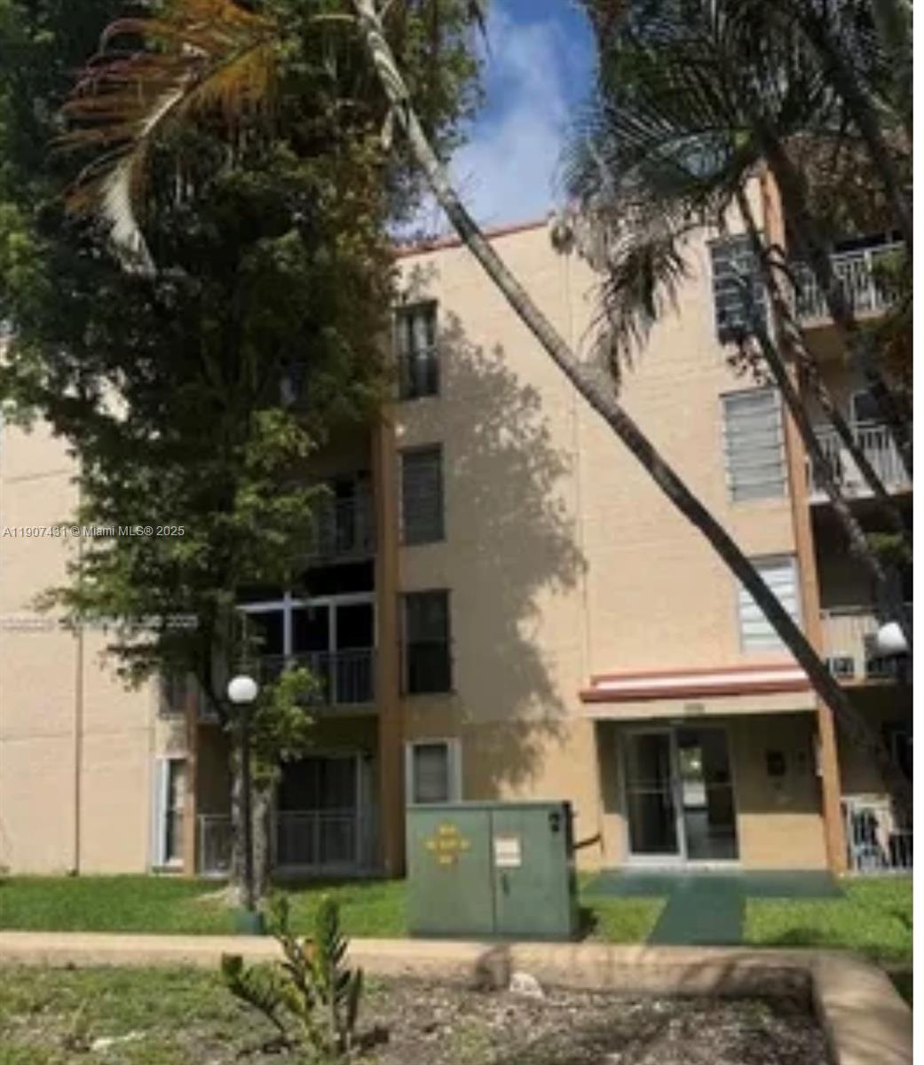 SUNSET VILLAS PHASE II CO - Residential Lease