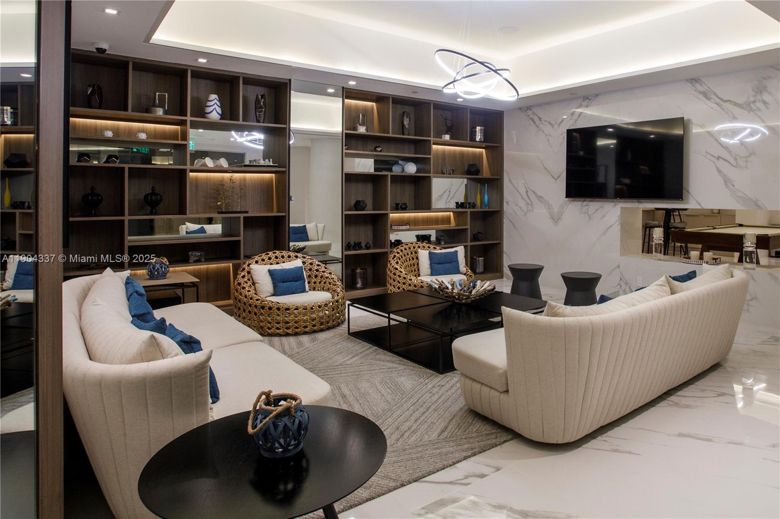 1000 ISL BLVD WILLIAMS IS - Residential