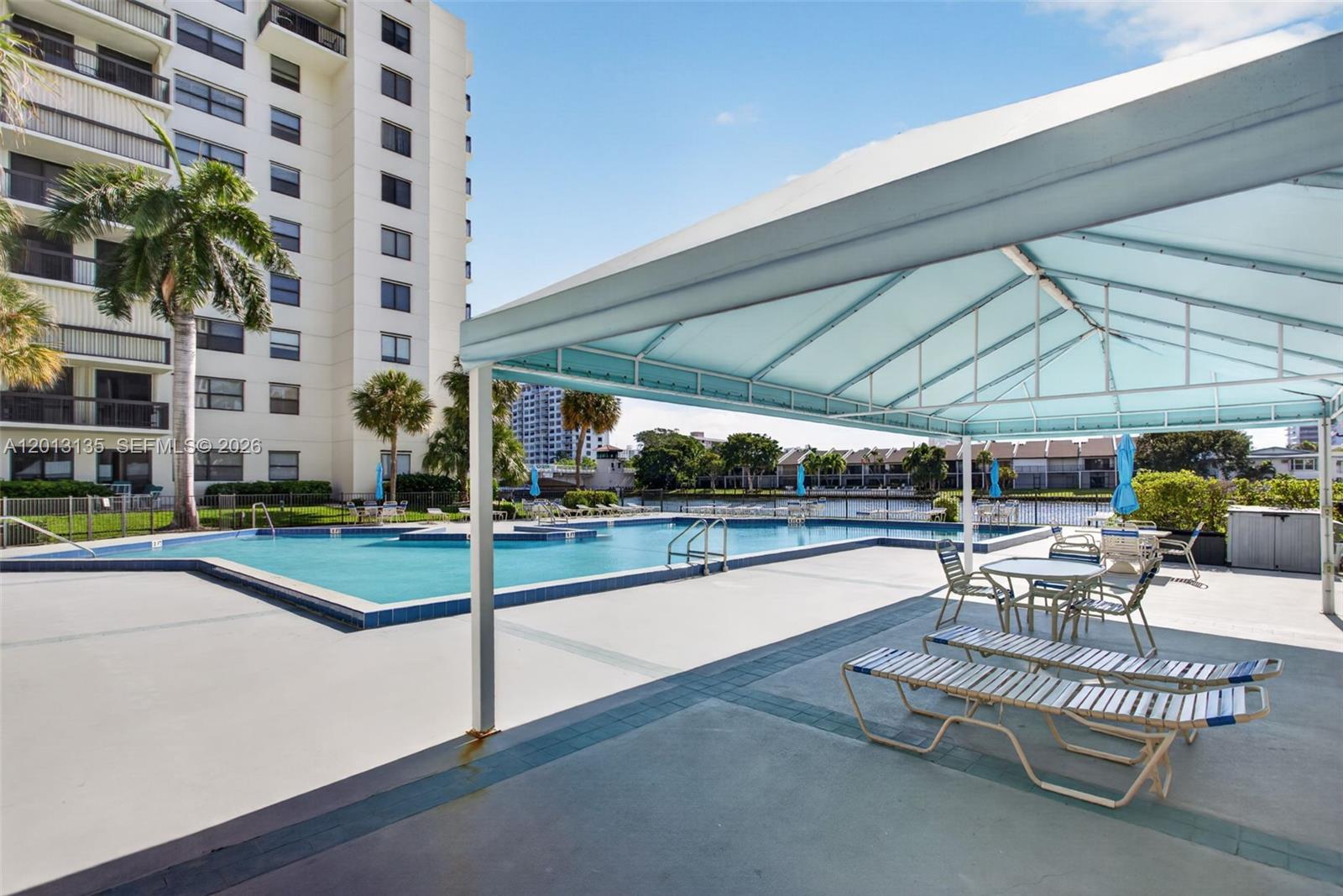 VOYAGER CONDO - Residential
