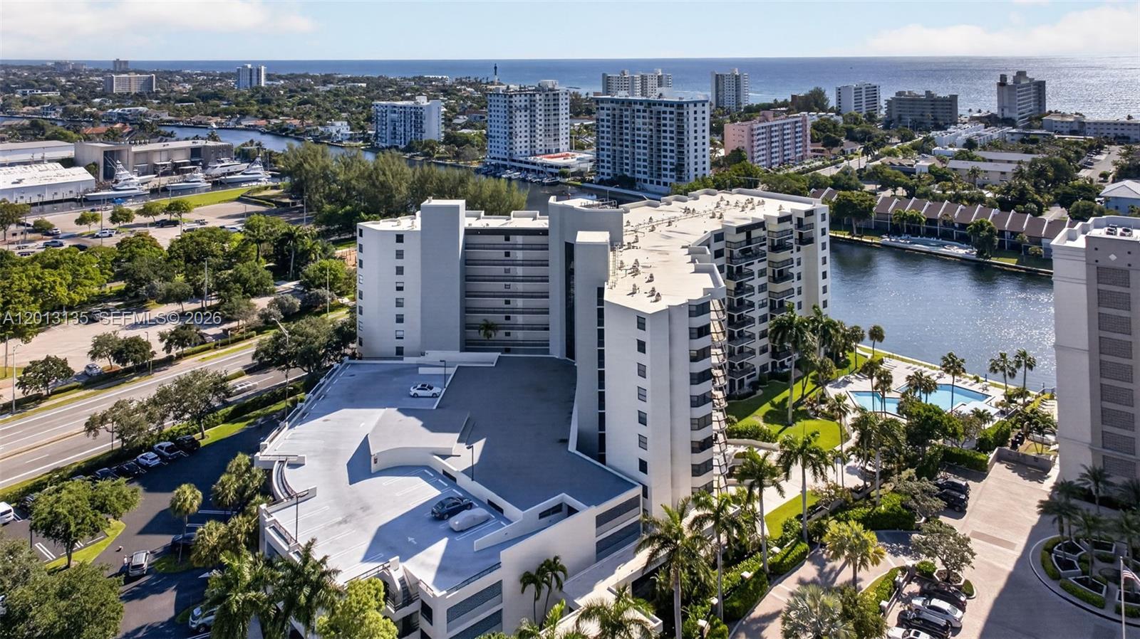 VOYAGER CONDO - Residential