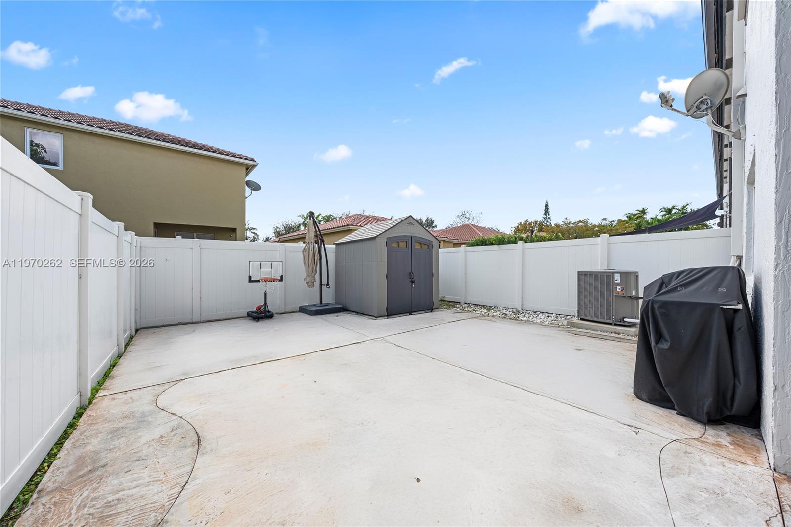 REPLAT OF PORTION OF M P - Residential