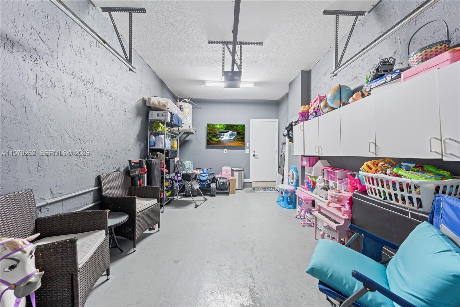 REPLAT OF PORTION OF M P - Residential