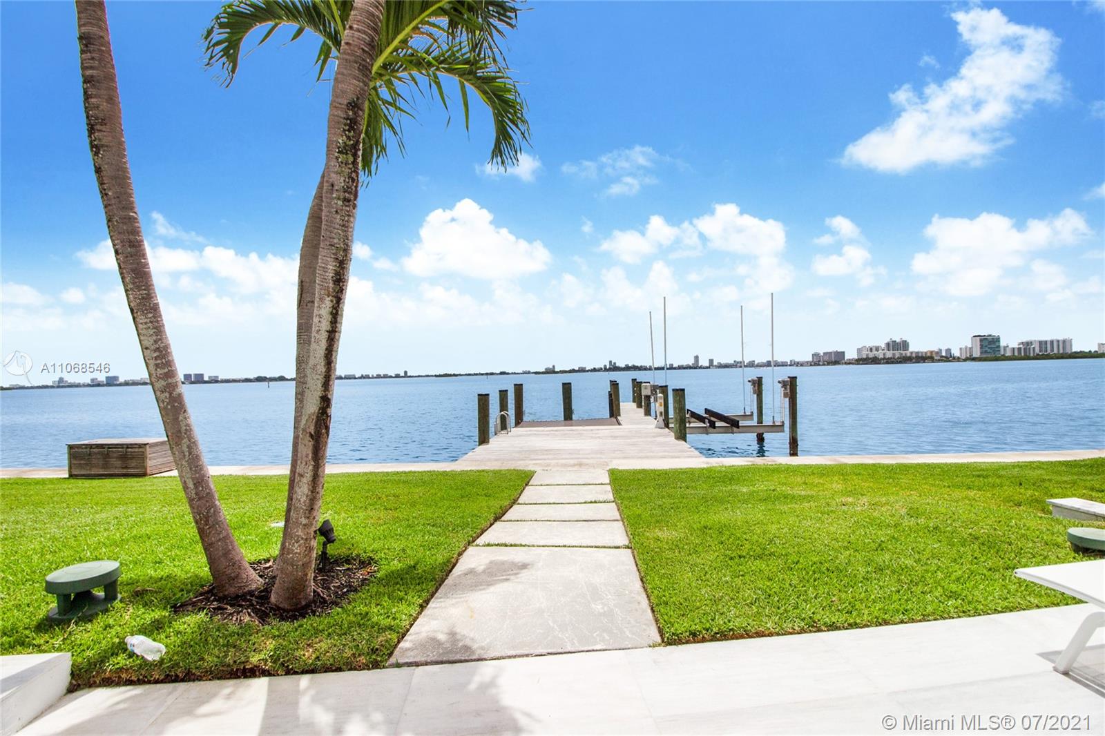 MIAMI SHORES BAY VIEW - Residential