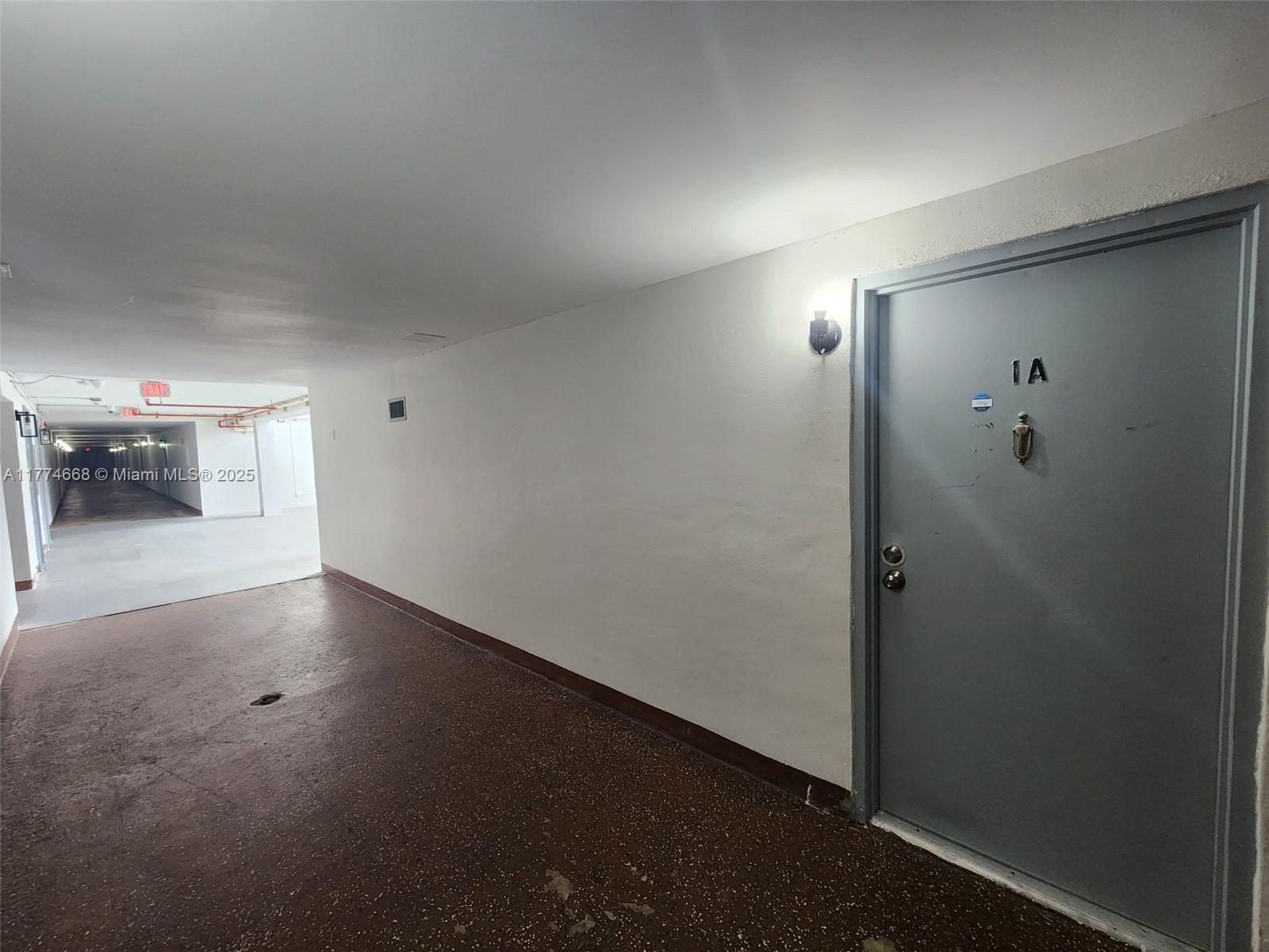 NARANJA LAKES CONDO NO 5 - Residential