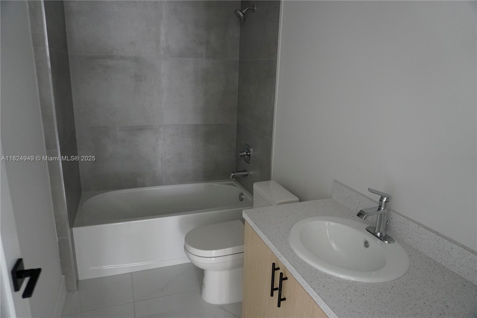 OAK SHIRE HOMES - Residential