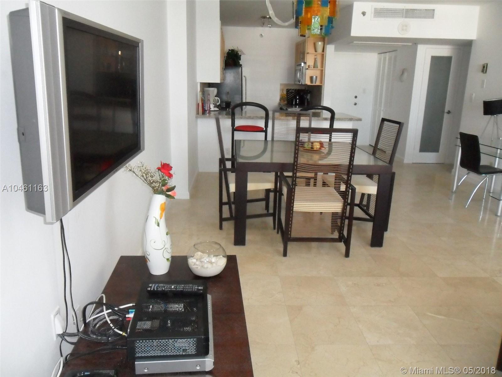 THE DECOPLAGE CONDO - Residential Lease