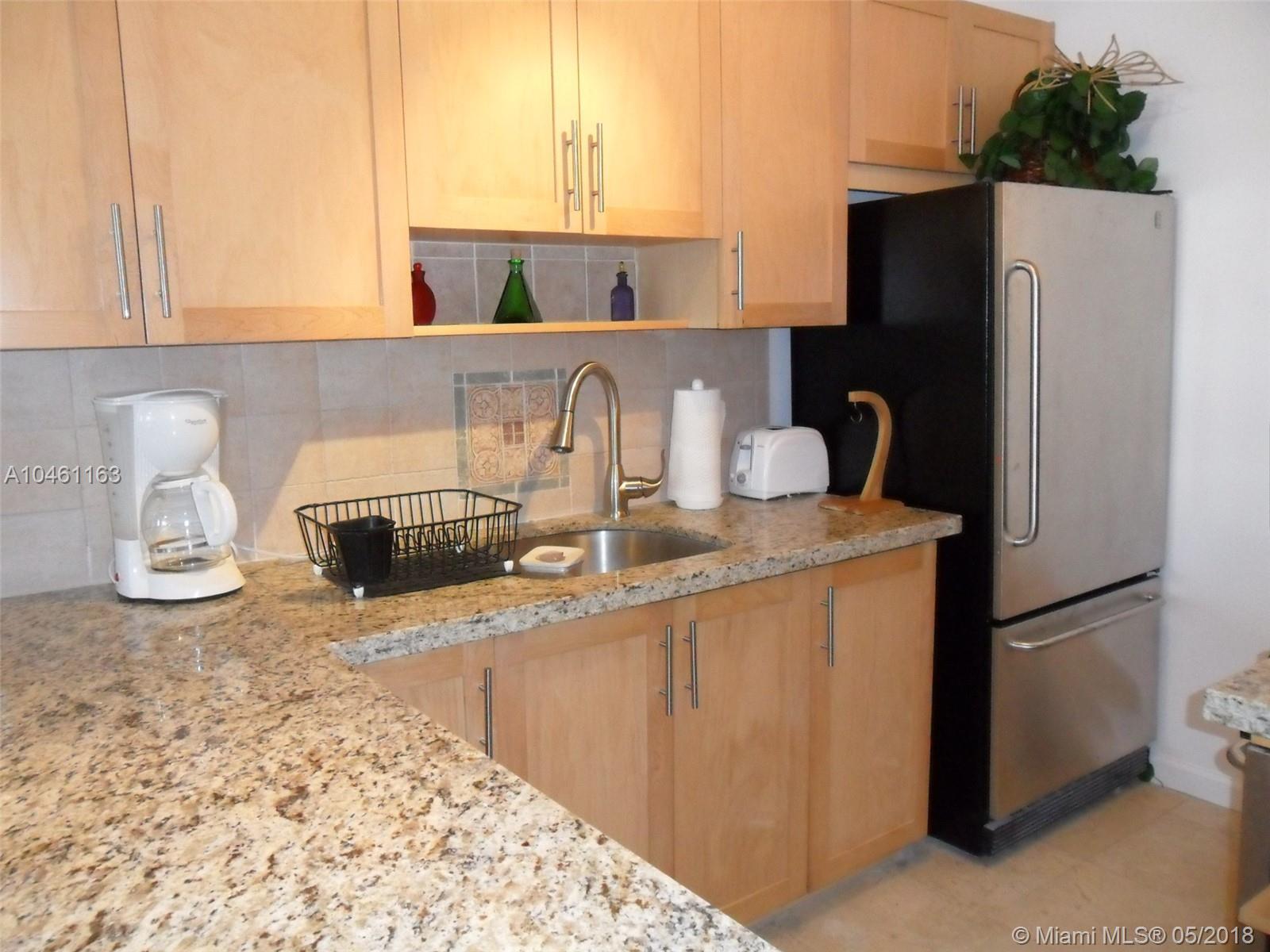 THE DECOPLAGE CONDO - Residential Lease