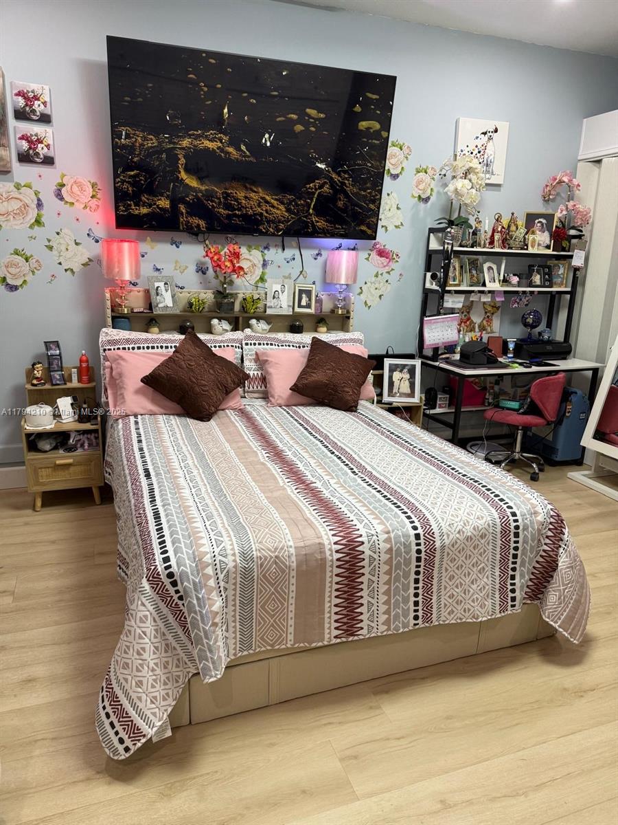 SHOMA HOMES AT TAMIAMI IV - Residential