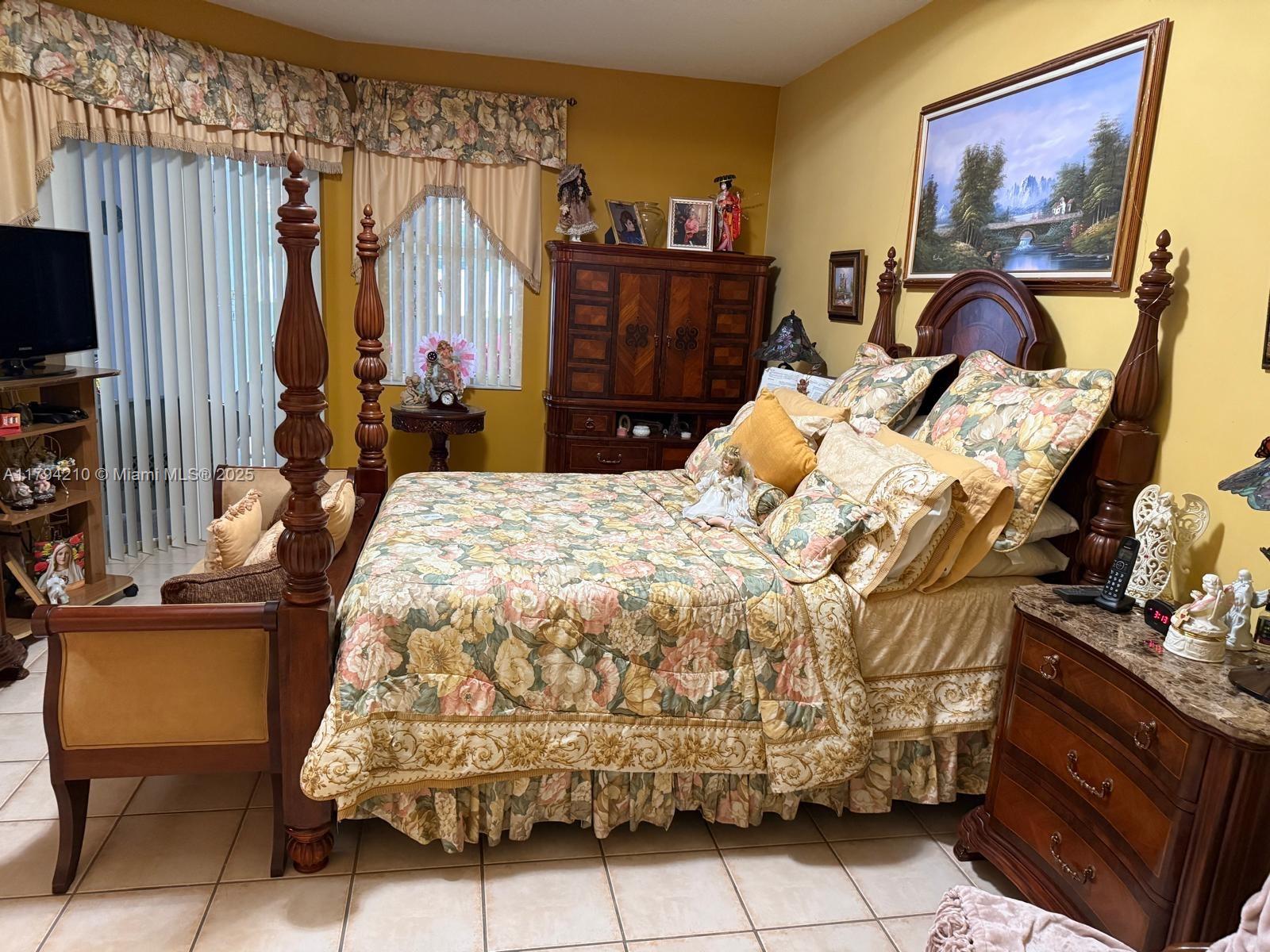 SHOMA HOMES AT TAMIAMI IV - Residential