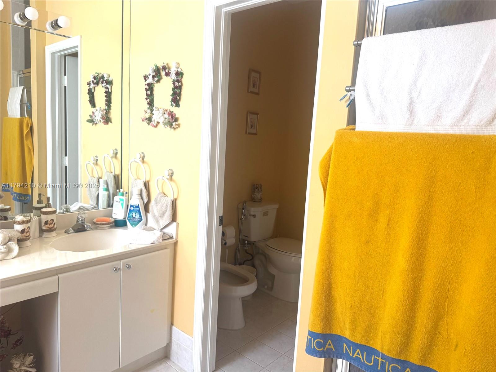 SHOMA HOMES AT TAMIAMI IV - Residential