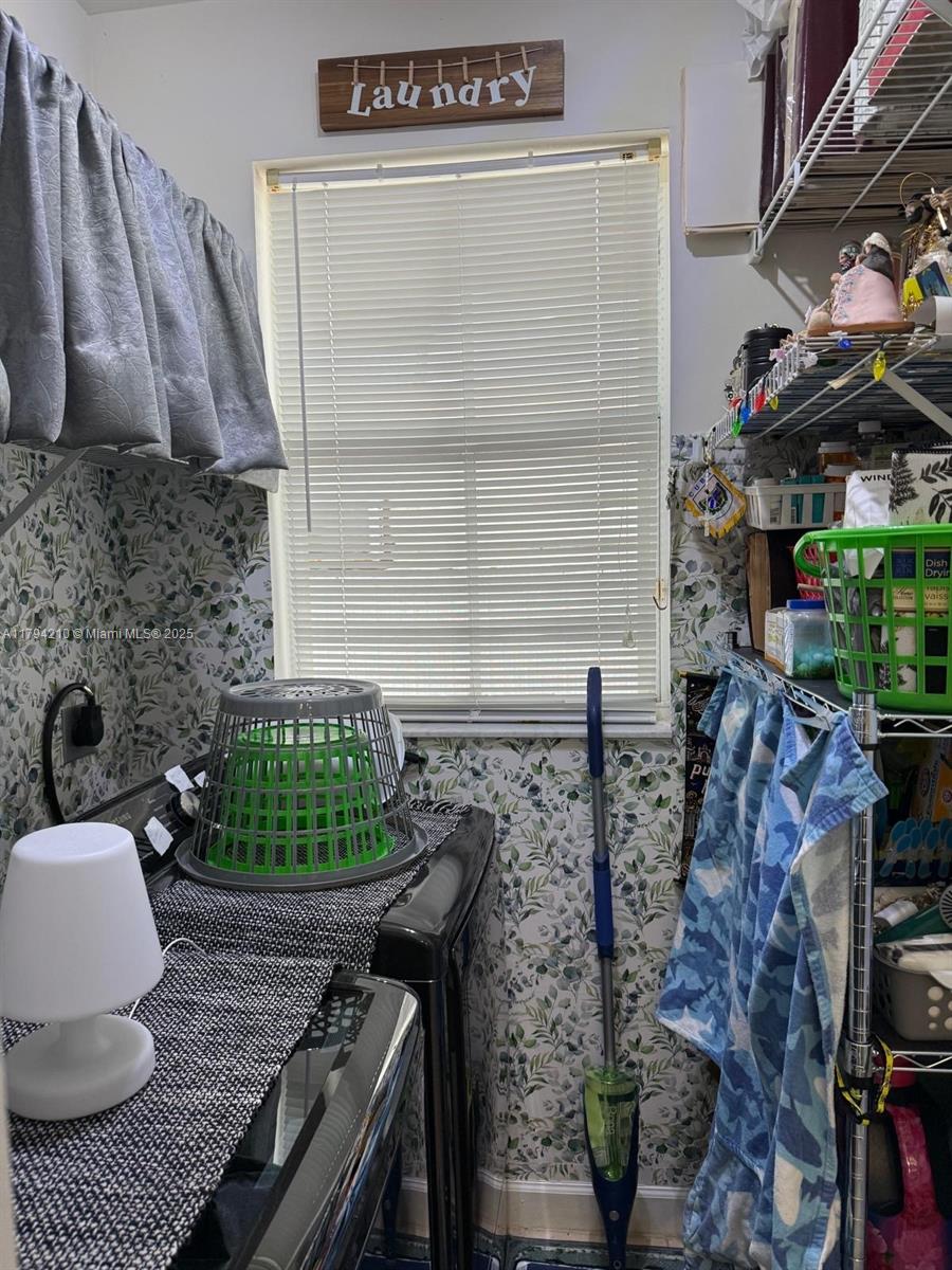 SHOMA HOMES AT TAMIAMI IV - Residential