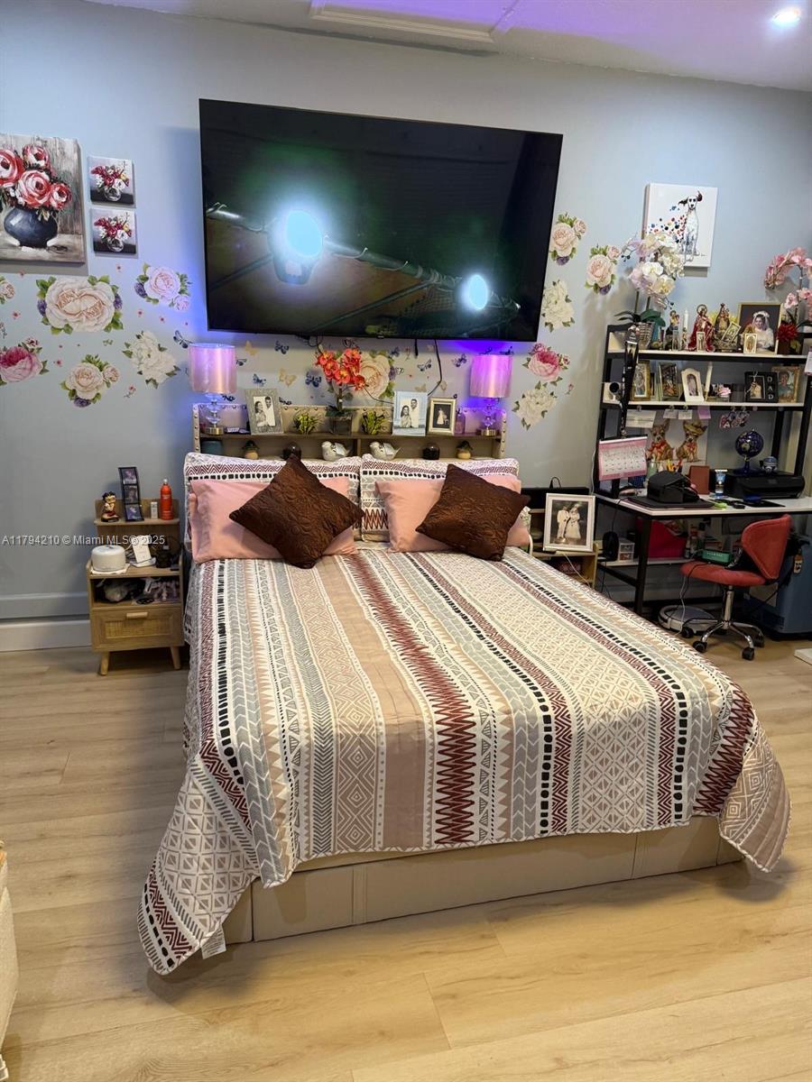 SHOMA HOMES AT TAMIAMI IV - Residential