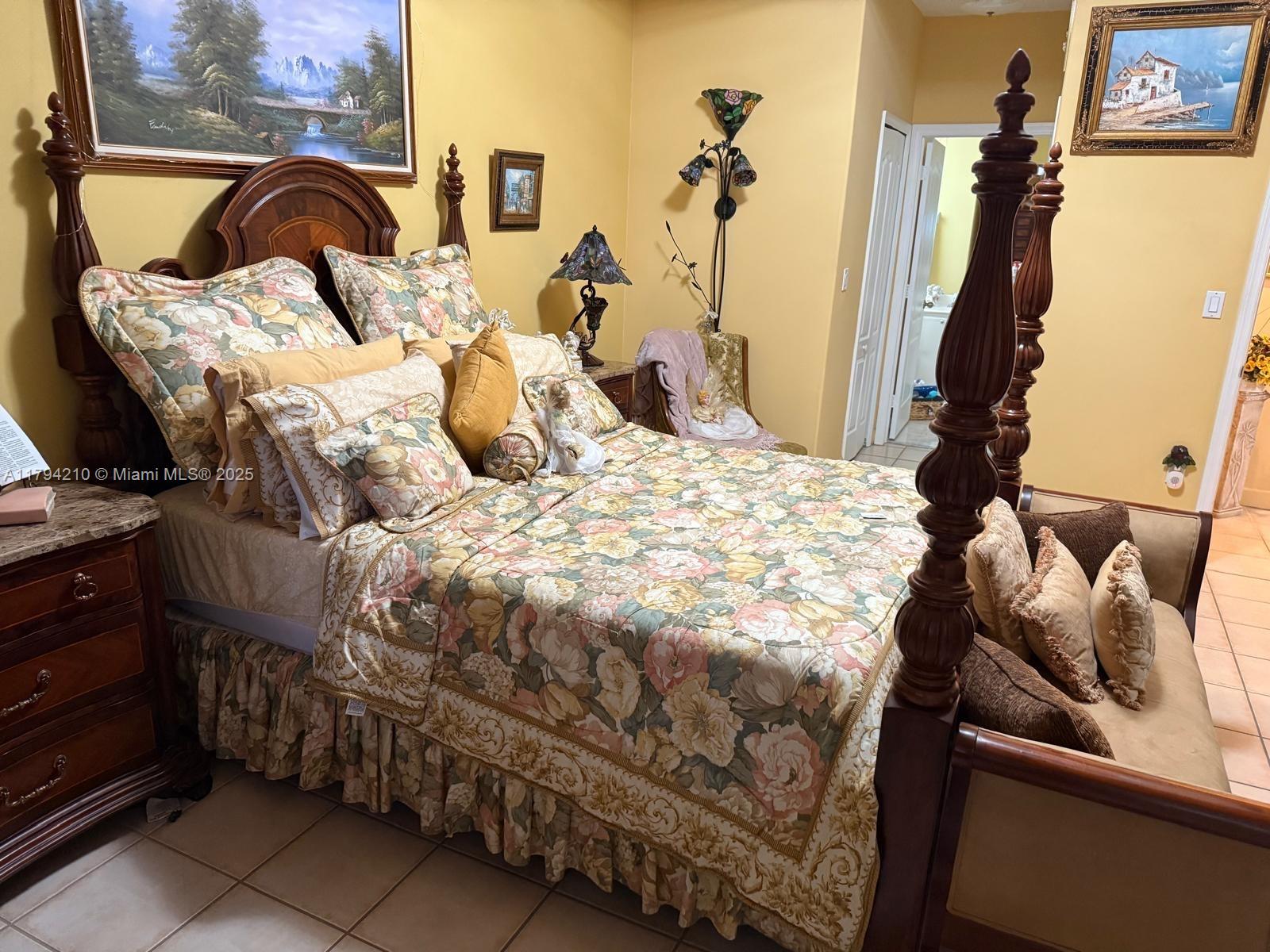 SHOMA HOMES AT TAMIAMI IV - Residential