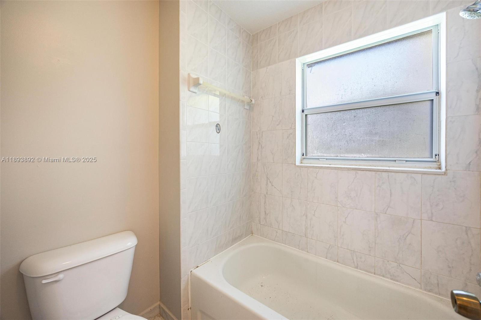 VENETIA GROVE - Residential