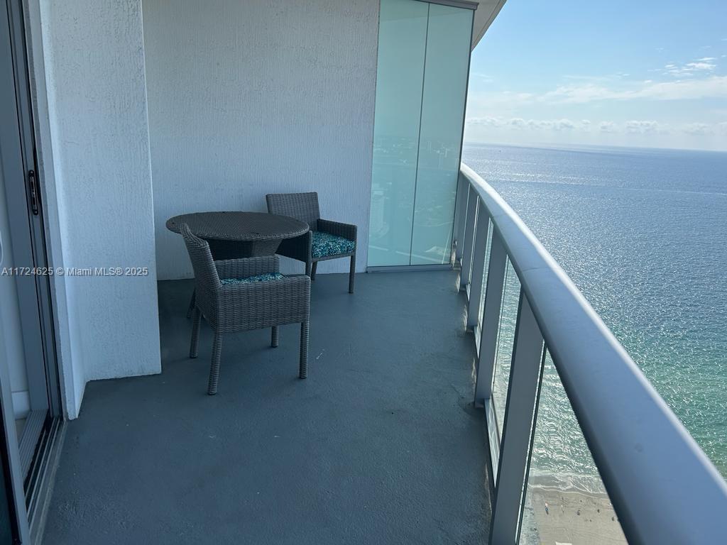 4111 SOUTH OCEAN DRIVE CO - Residential