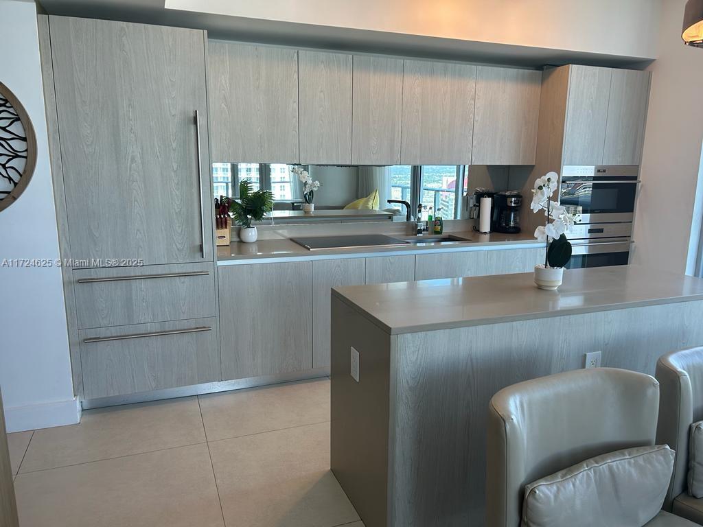 4111 SOUTH OCEAN DRIVE CO - Residential