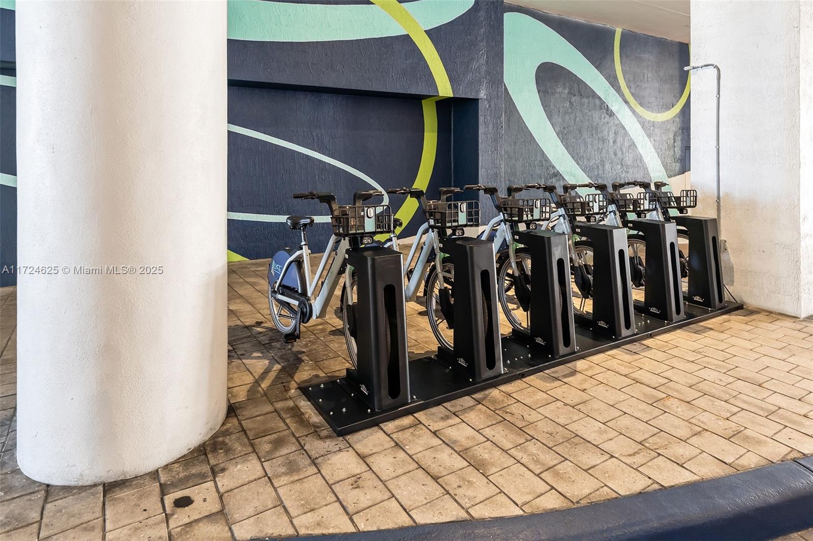 4111 SOUTH OCEAN DRIVE CO - Residential