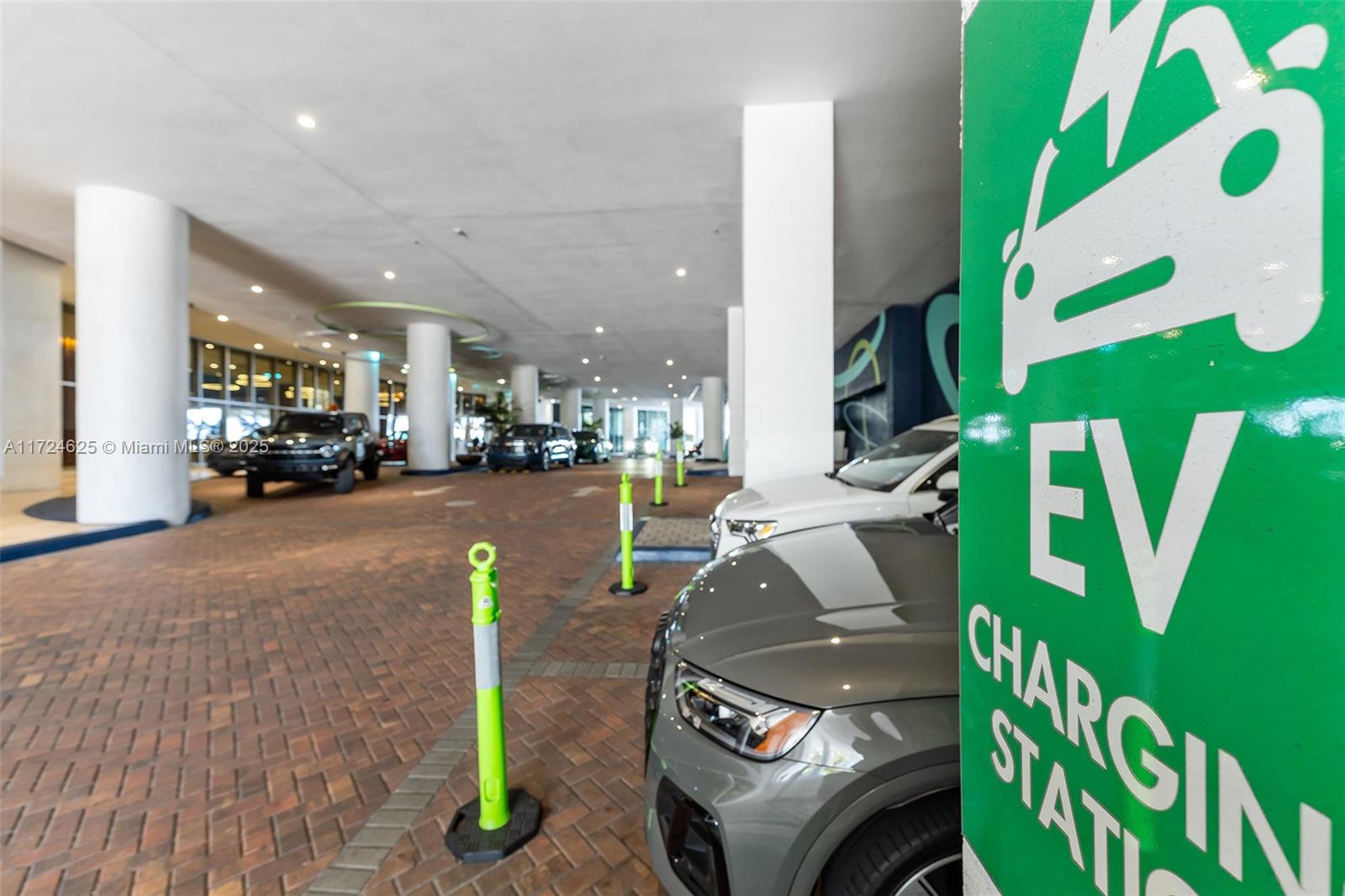 4111 SOUTH OCEAN DRIVE CO - Residential