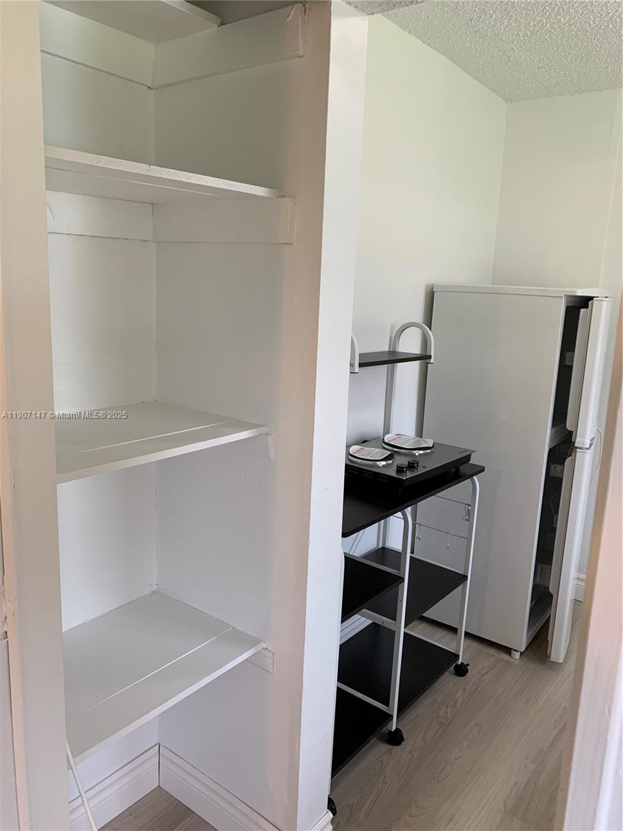 BEL AIRE SEC 4 - Residential Lease