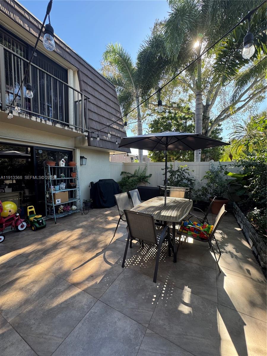 HERITAGE VILLAGE OF P B L - Residential