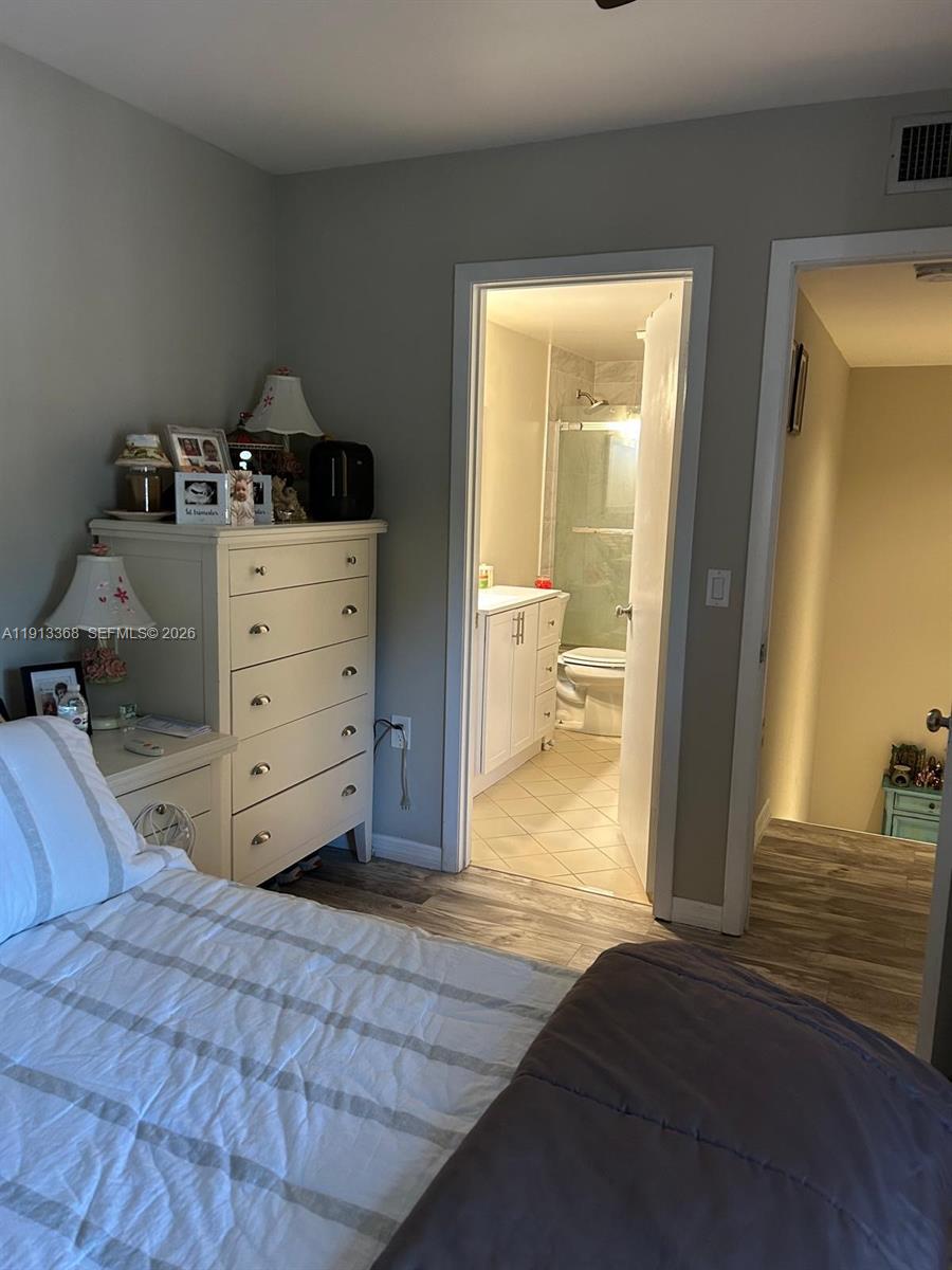 HERITAGE VILLAGE OF P B L - Residential