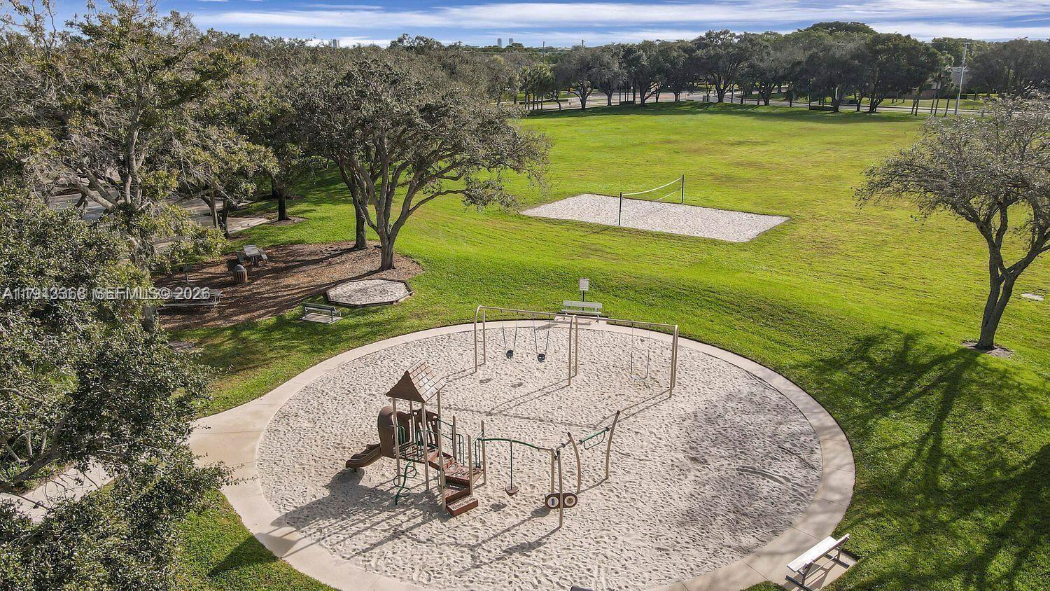 HERITAGE VILLAGE OF P B L - Residential