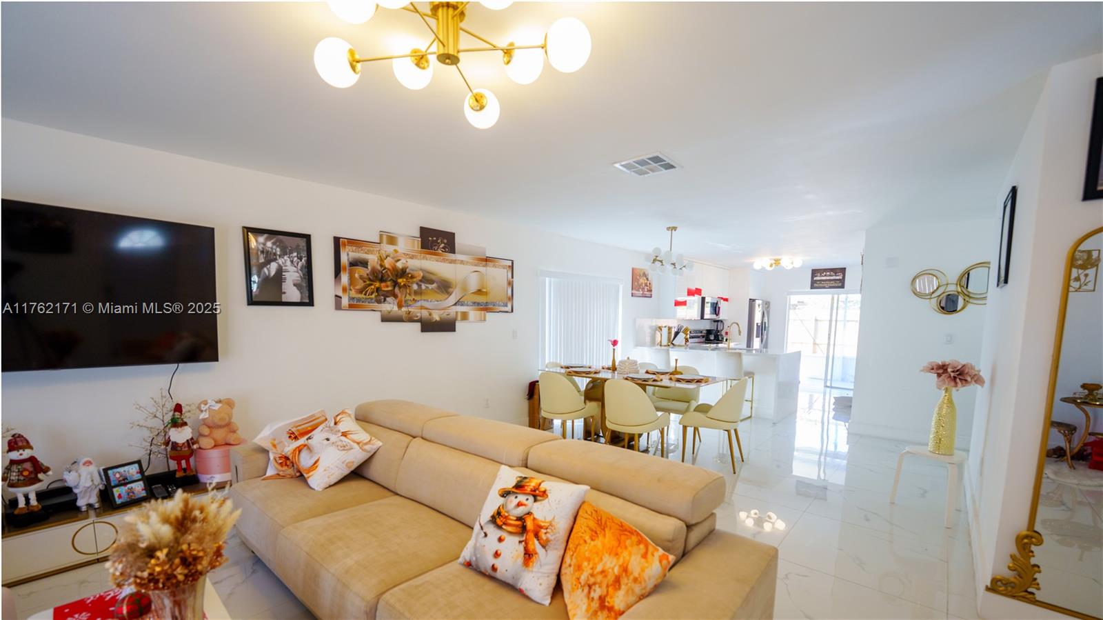 LAKES BY THE BAY SEC 5 - Residential