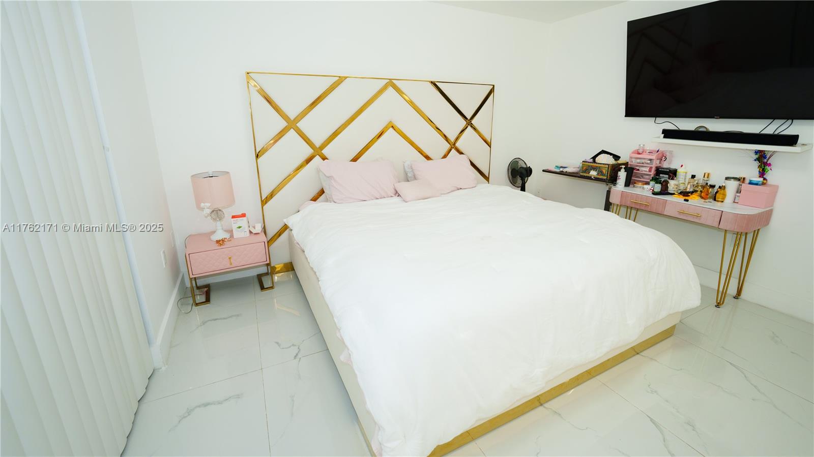LAKES BY THE BAY SEC 5 - Residential