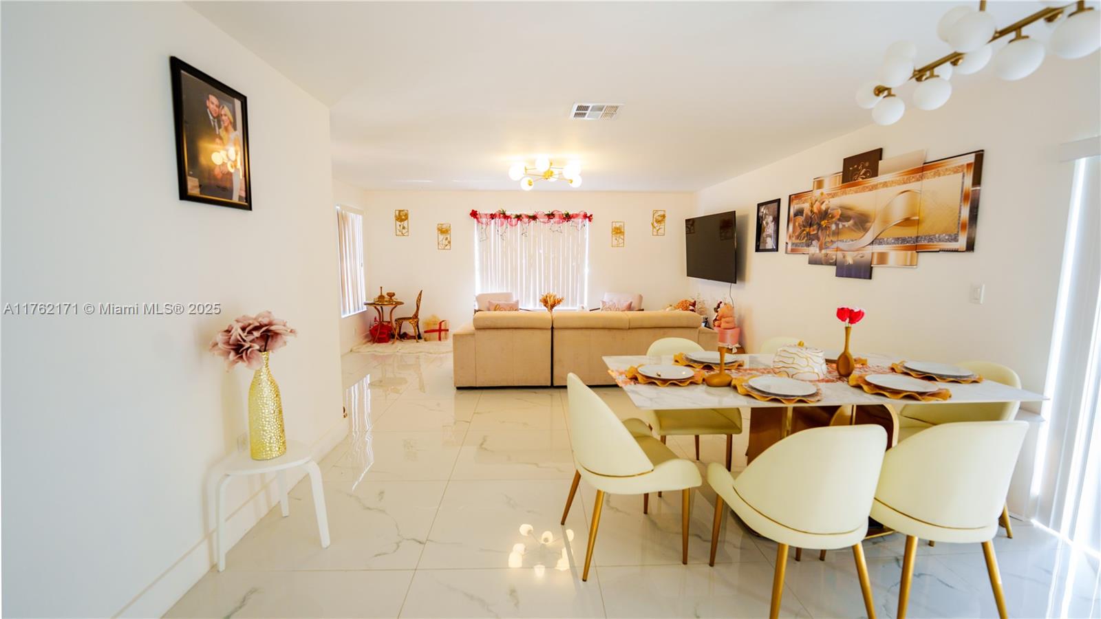 LAKES BY THE BAY SEC 5 - Residential