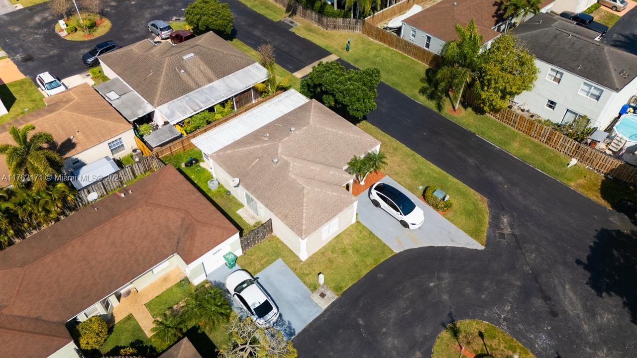 LAKES BY THE BAY SEC 5 - Residential