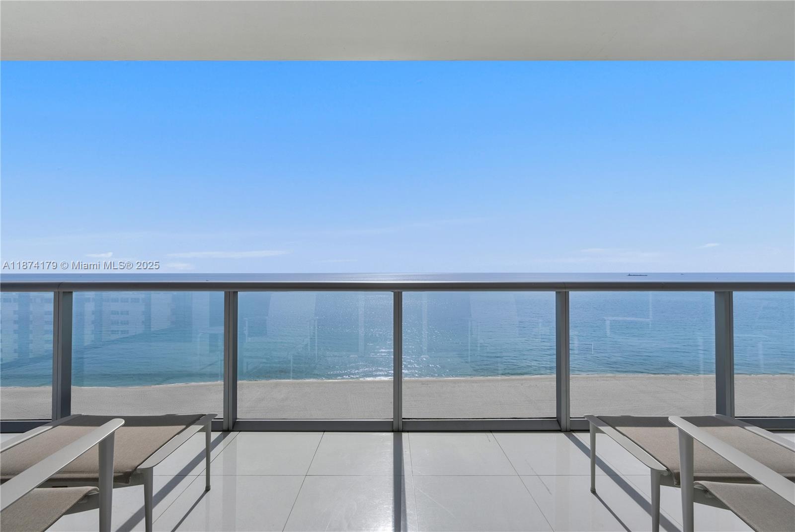 THE CARIBBEAN CONDO - Residential