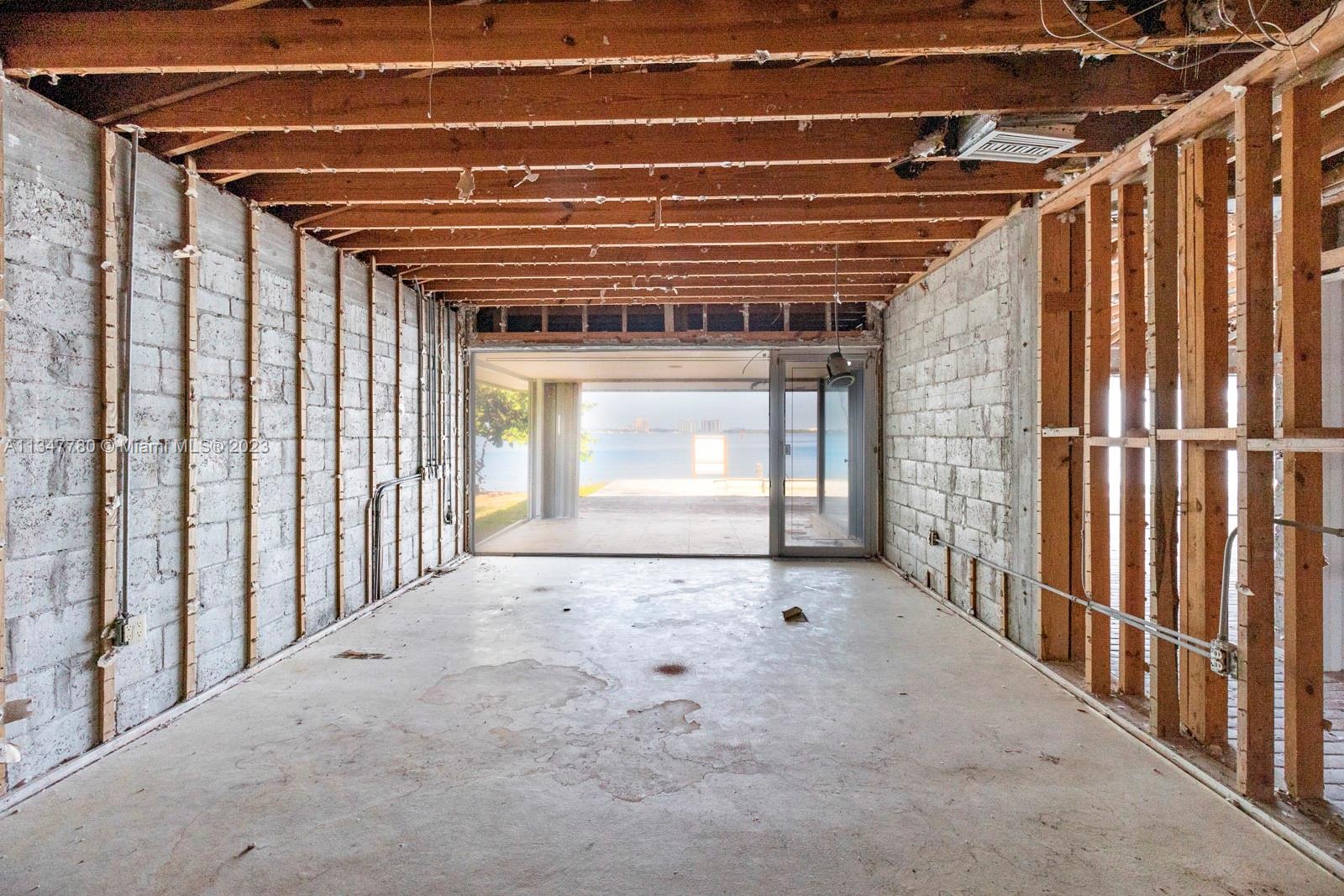 NORMANDY GOLF COURSE - Residential