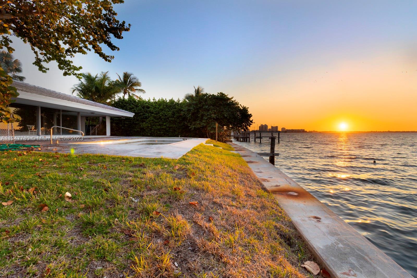 NORMANDY GOLF COURSE - Residential