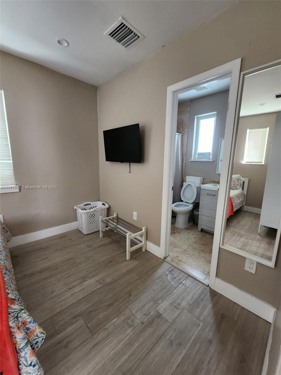 LAWRENCE ESTATE EAST ADDN - Residential Income