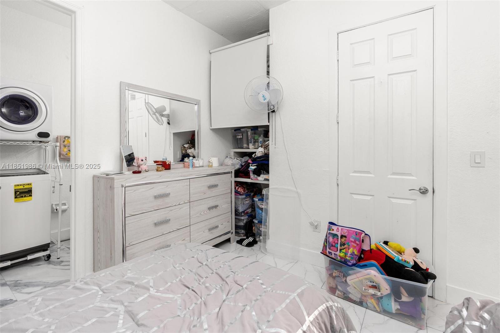 MUSTANG RANCHES - Residential