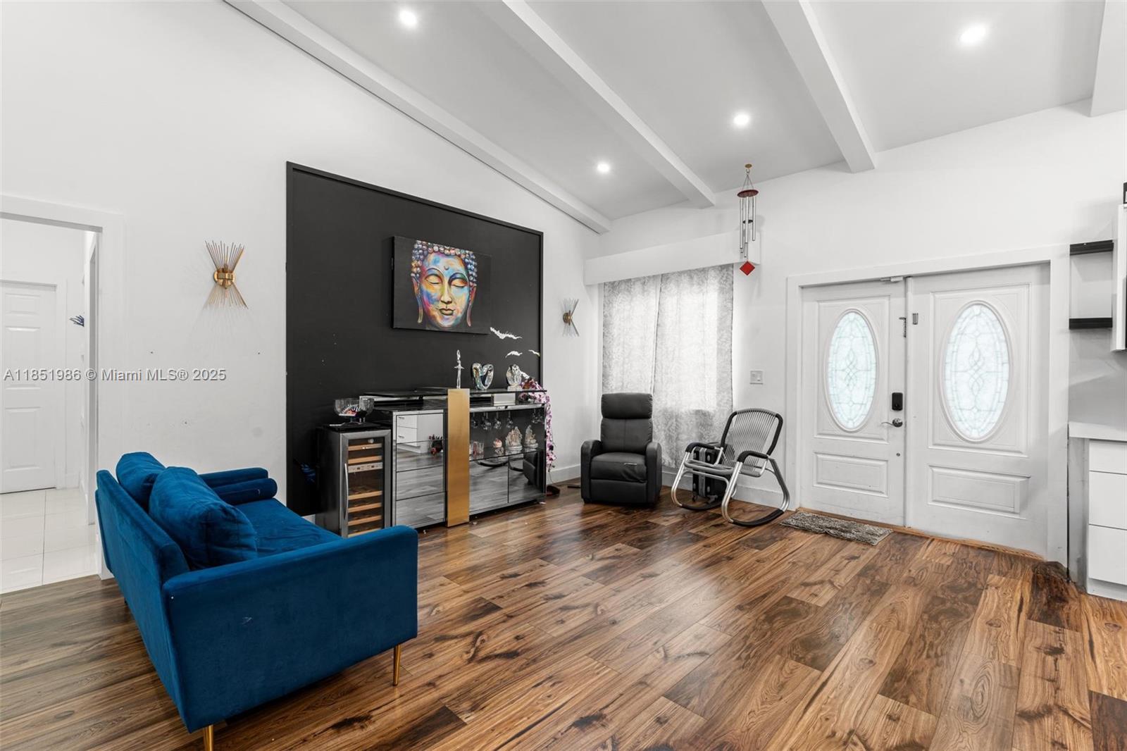 MUSTANG RANCHES - Residential