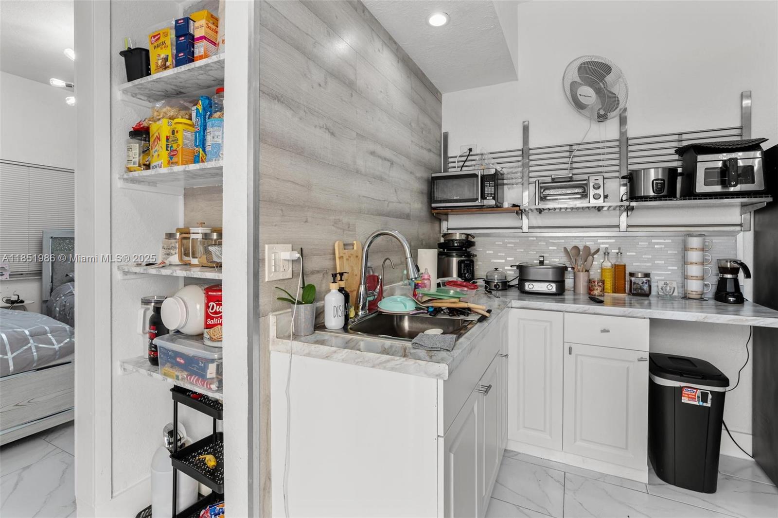 MUSTANG RANCHES - Residential