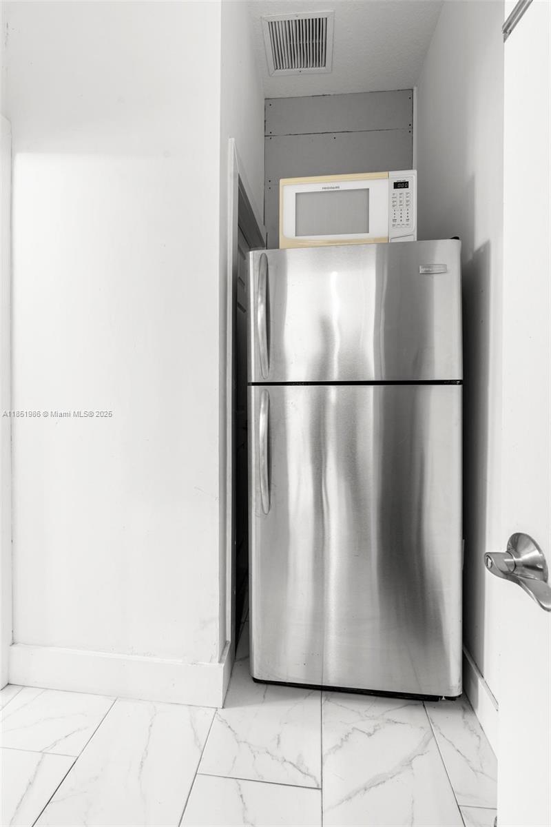 MUSTANG RANCHES - Residential