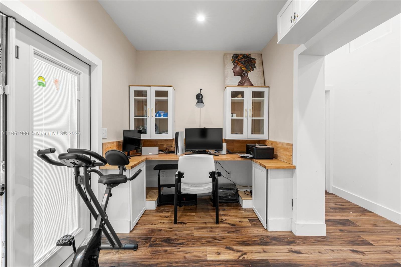 MUSTANG RANCHES - Residential