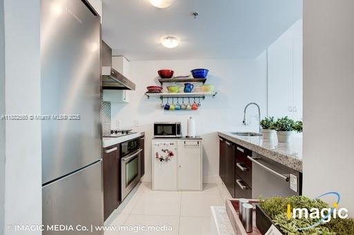 IOS ON THE BAY CONDO - Residential