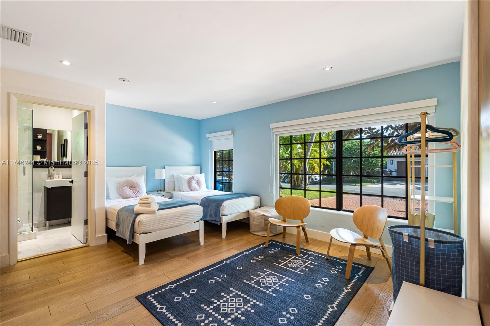 GOLDEN ISLES SEC - Residential Lease