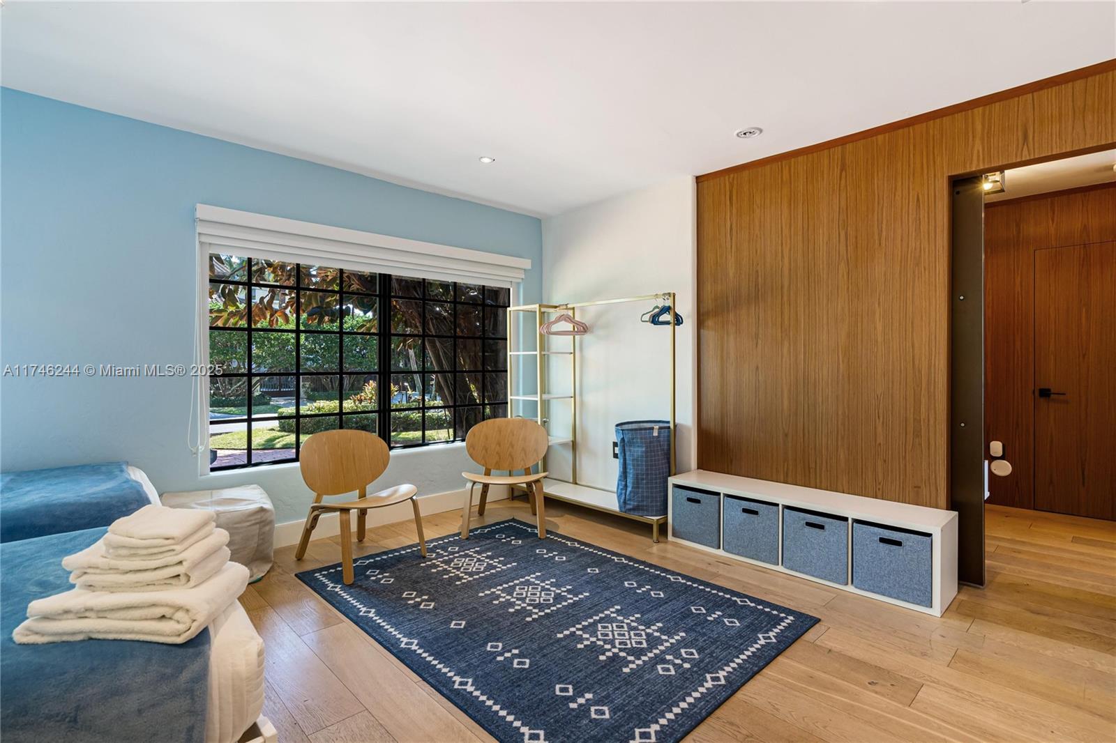 GOLDEN ISLES SEC - Residential Lease