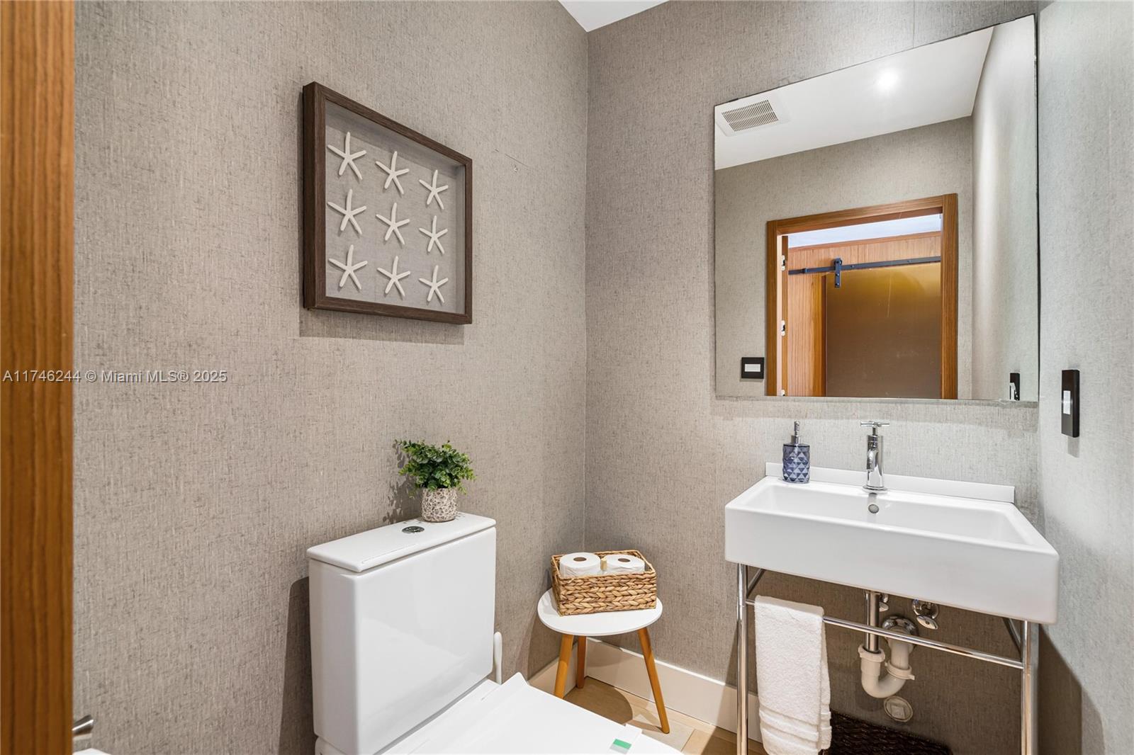 GOLDEN ISLES SEC - Residential Lease