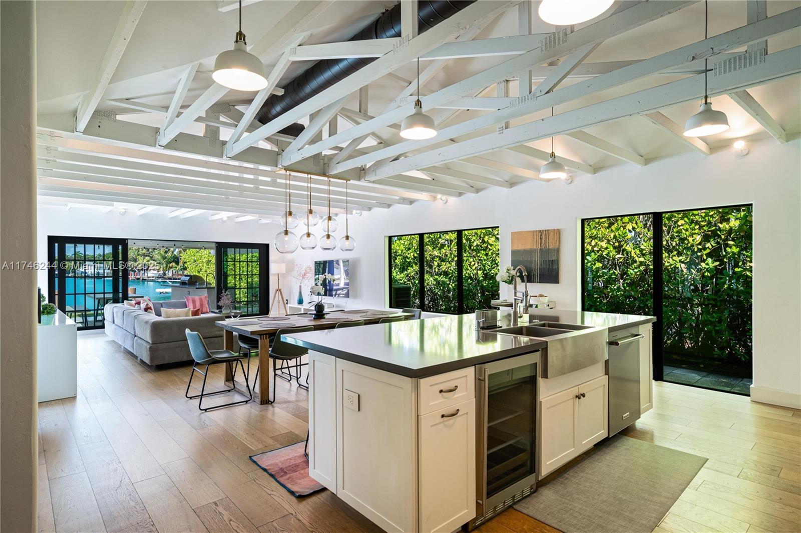 GOLDEN ISLES SEC - Residential Lease